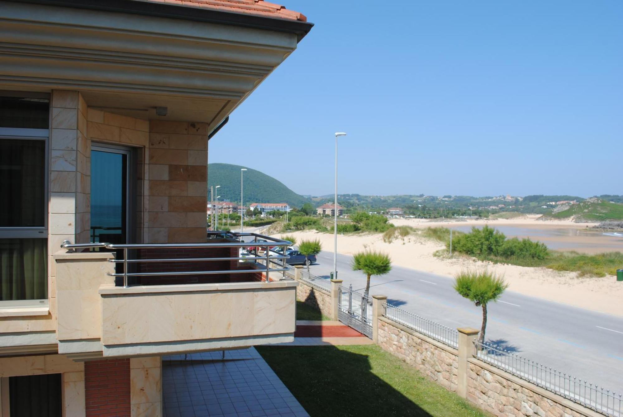 Apartamentos Maritimo Ris Con Garaje Noja Exterior foto